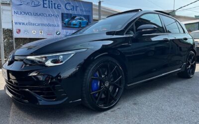 Volkswagen Golf R VIII 2.0 tsi R 4motion 333cv dsg “AKRAPROVIC / TETTO APRIBILE / IQ LIGHT /