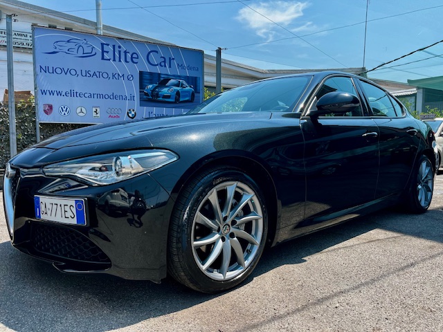 Alfa Romeo Giulia 2.2 t Super 160cv AT8 “TAGLIANDI ALFA ROMEO”